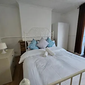 Guest house E1